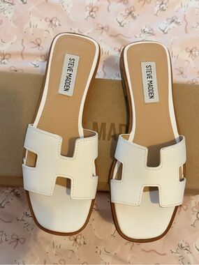 Steve Madden White Leather Slip-On Mules